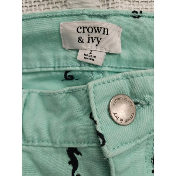 Crown & Ivy Jeans Women’s Size 2 (28x28) Green With Blue Sea Horse Embroidered - Picture 3 of 9